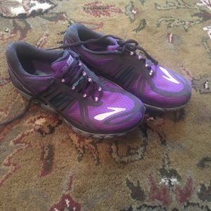 Brooks shoes 6.5